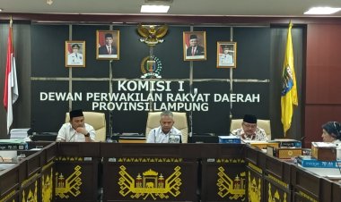 Temui Massa Aksi, Ketua Komisi I : DPRD Lampung Konsisten Tegakkan Aturan
