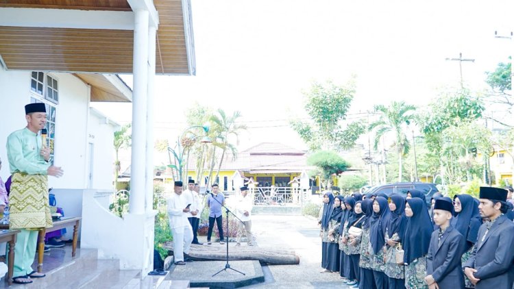 Ikuti MTQ ke XLII Tingkat Provinsi Riau, Bupati Lepas Kafilah Rohil