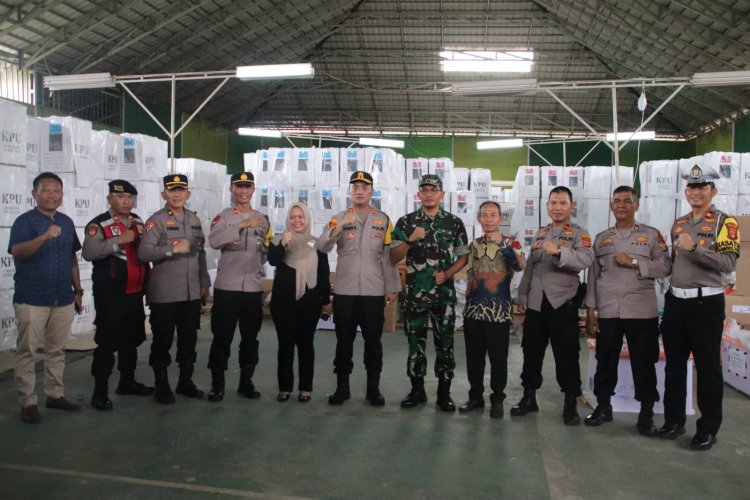Kapolres Lampung Utara, Bersama Dandim 0412 Cek Logistik Pilkada Kabupaten Lampung Utara