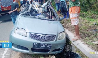 Lakalantas di Sunjaya Pekon Giham Sukamaju, Mengakibatkan  Mobil Pribadi Rusak Parah