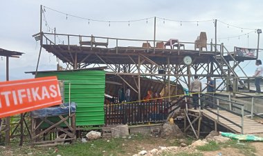 Bangunan Kedai Kopi Ambruk di Bandar Lampung, Pemilik Siap Bertanggung Jawab