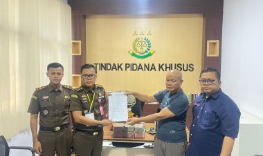 Pidsus Kejari Lampung Barat Terima Titipan Uang Kerugian Keuangan Negara Sebesar Rp 500