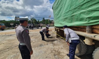 Tekan Angka Lakalantas, Satlantas Polres Rohil dan Dishub Rumpcheck Truck dan Bus