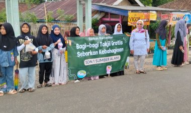 Berbagi Takjil Gratis di Bulan Ramadhan yang Penuh Berkah, Bersama Siswa/i SDN 1 Sumber Alam