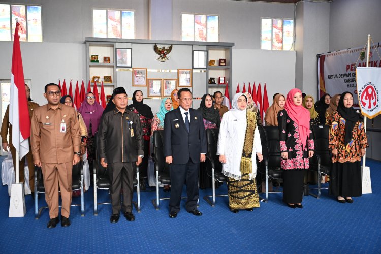 Ketua Dekranasda Provinsi Riau Resmi Lantik Ketua Dekranasda Rokan Hilir