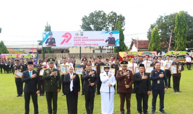Polres Lampung Timur Gelar Upacara Hari Bhayangkara ke-79, Berikan Penghargaan Kepada Personel dan Gelar Syukuran