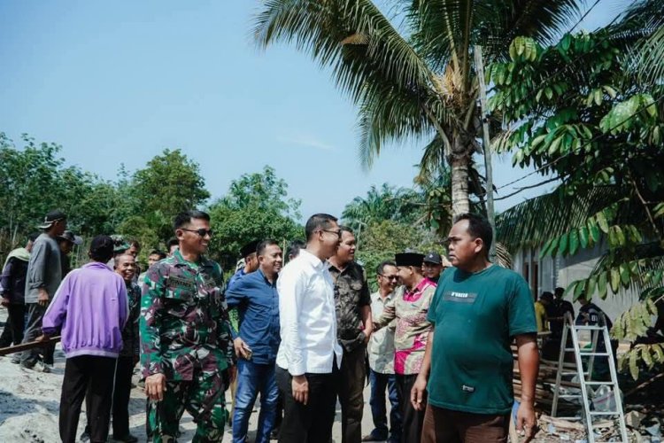 Wakil Bupati Rohil Apresiasi Semangat Warga Sintong, Bangun Masjid Nurhidayah Gotong Royong