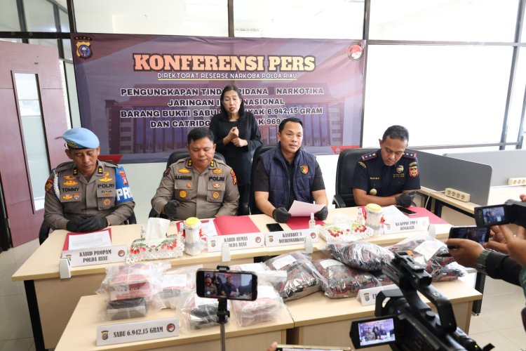 Gagalkan Penyelundupan Sabu dan Etomidate Asal Malaysia, Polda Riau Sita Barang Bukti Senilai Rp9,8 Miliar