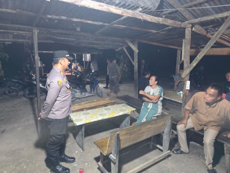 Berantas Pekat, AKP Aulia Rahman Pimpin Razia Warung Remang-Remang di Kecamatan Tambang